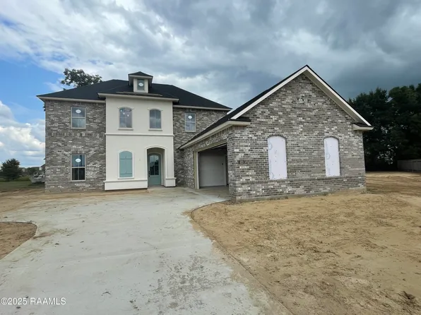 323 Sweet Harvest Rd, Youngsville, LA 70592