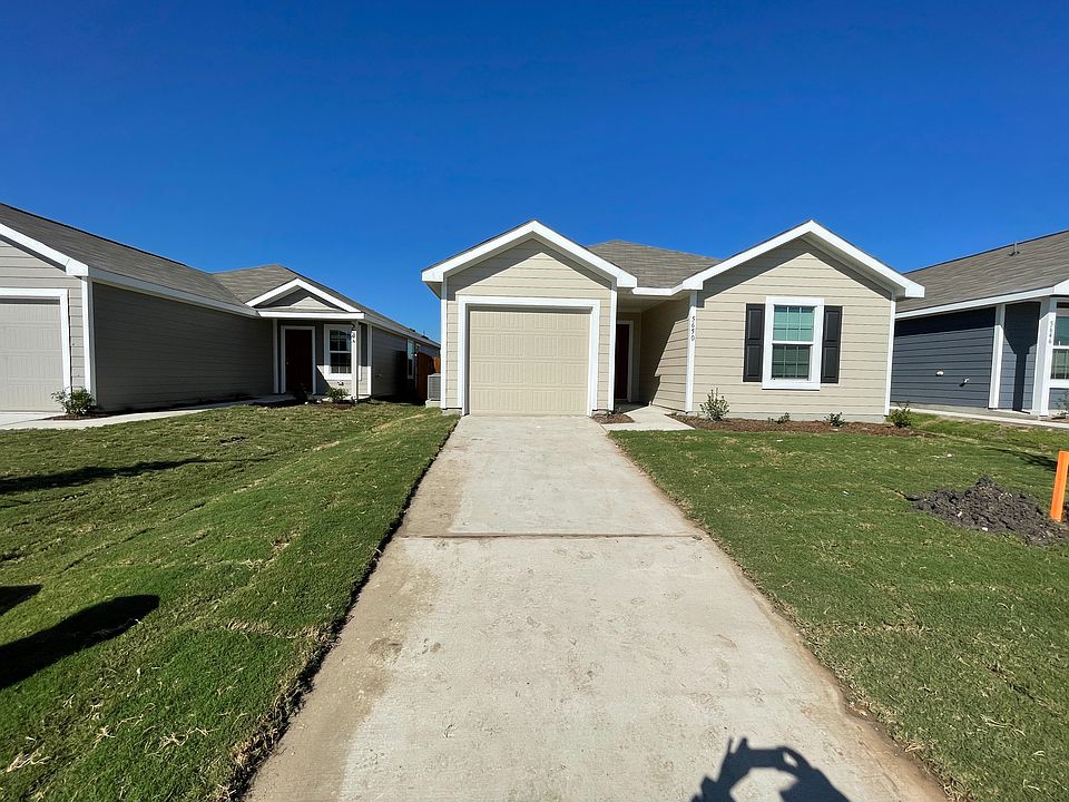 1st image of 5650 Bristle Leaf Dr