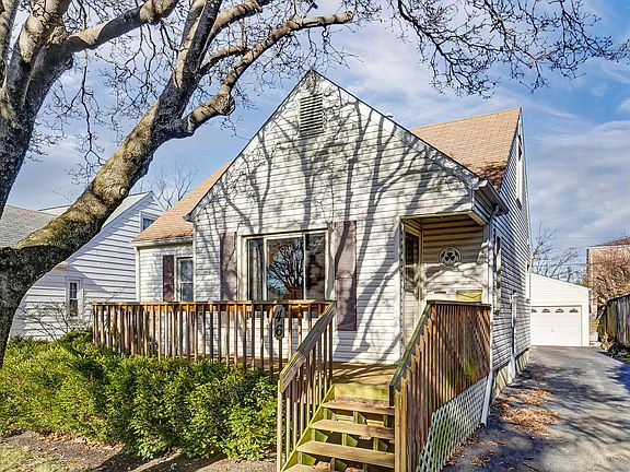 2nd image of 46 Rosslyn Ave