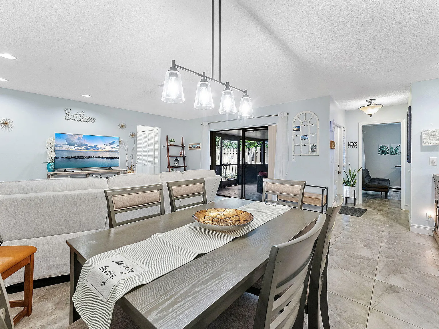 2 bed, 2.0 bath, 1188 sqft, $3,000 — Photo 4