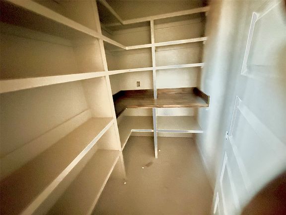 5th image of 143 Wild Rye Rd