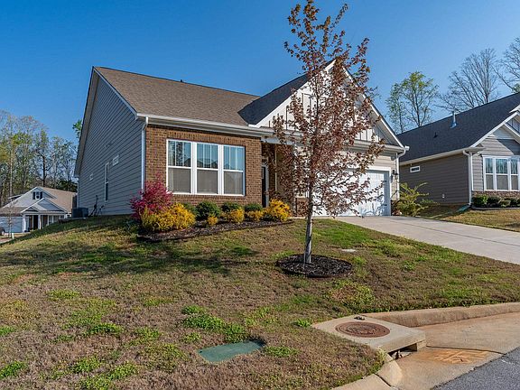 4th image of 516 Raleighwood Ln