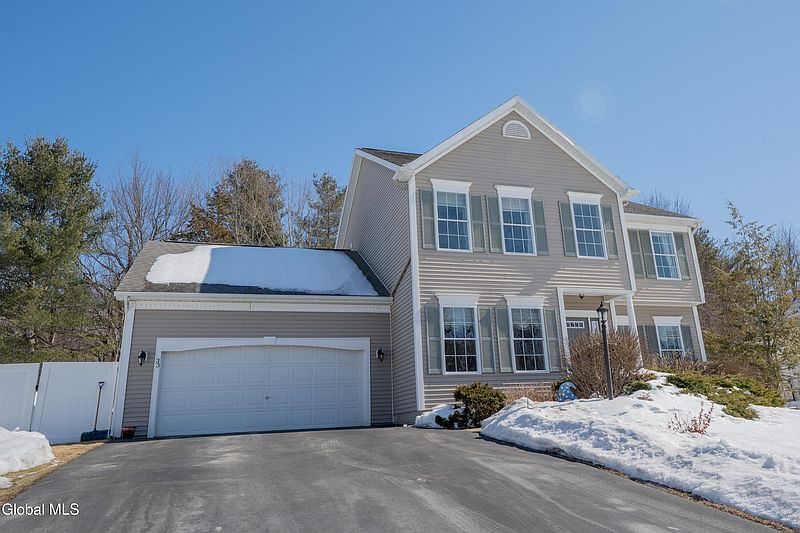 2nd image of 33 Aster Drive