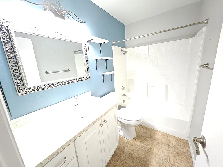 12505 Sunbird Ln — Photo 2
