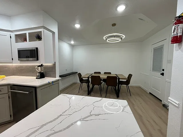 9090 Meadowcrest St — Photo 34
