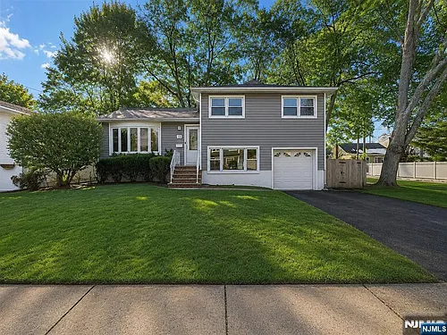 75 Cypress Rd Photo 1