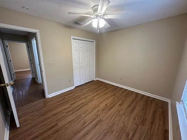1719 Folkstone Rd — Photo 18