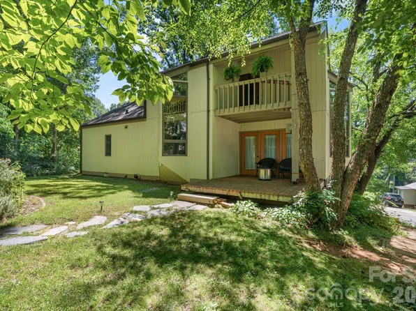 705 W Union St, Morganton, NC 28655