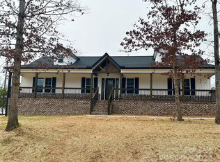 105 Deer Ridge Dr, Hudson, NC 28638