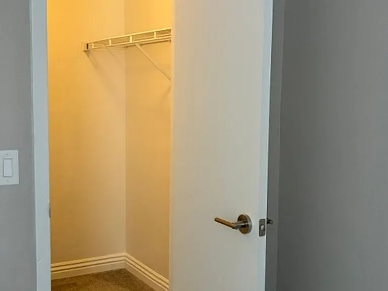 Mandalay Bay Apartments — Photo 53