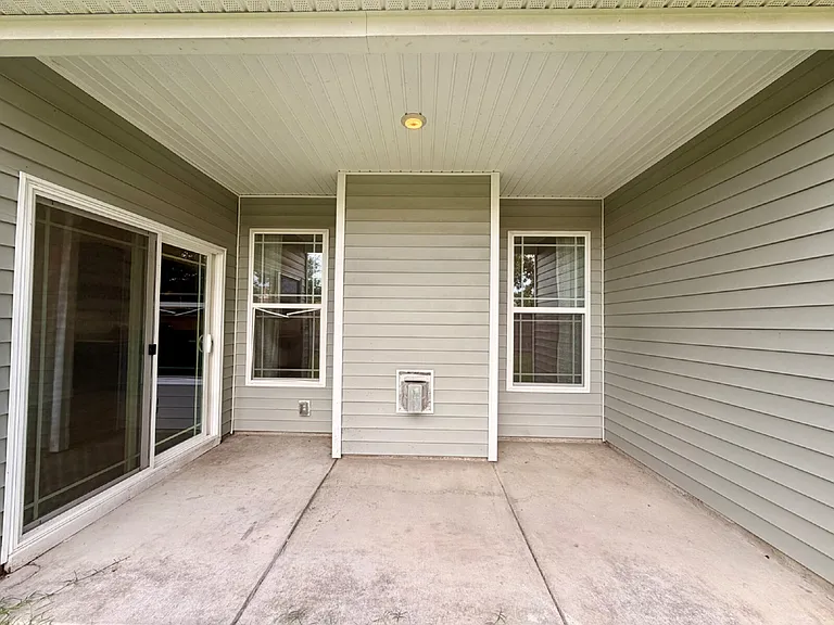 628 Colston Ln — Photo 27