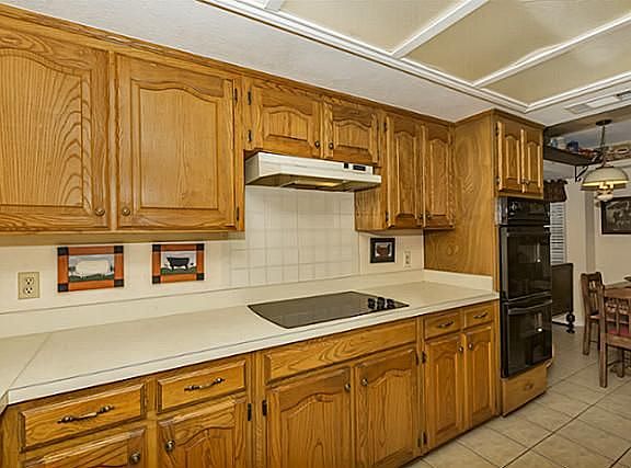 4th image of 601 Kingsbridge Dr