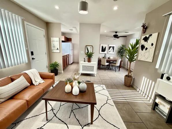 444 W Ivyglen St APT 102, Mesa, AZ 85201