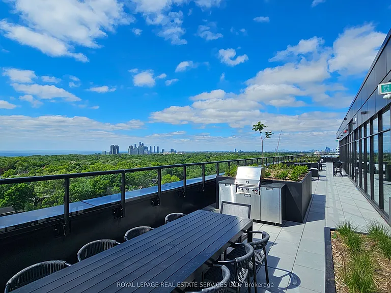 1660 Bloor St W #1214 — Photo 18