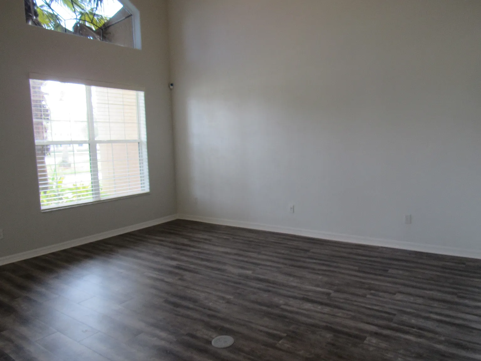 Venetian Bay - Spacious 2 Bed, 2.5 Bath, Townhome Parkside South — Photo 3