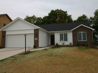 2151 Laurelwood Dr, Warsaw, IN 46580