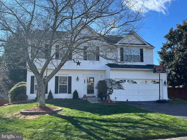 9224 Cynthia St, Manassas Park, VA 20111