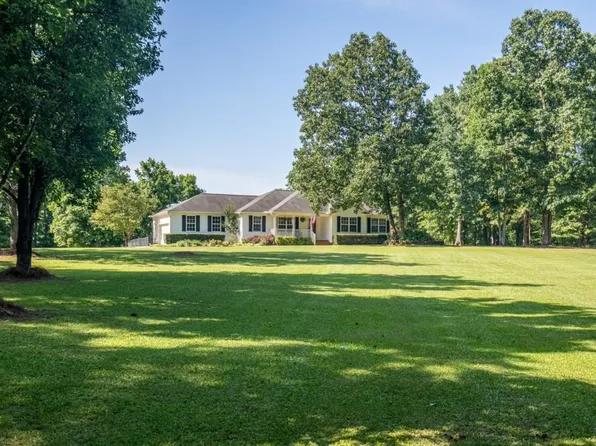 520 Campbell Rd, Cedartown, GA 30125