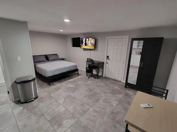 (undisclosed Address), Phoenix, AZ 85006