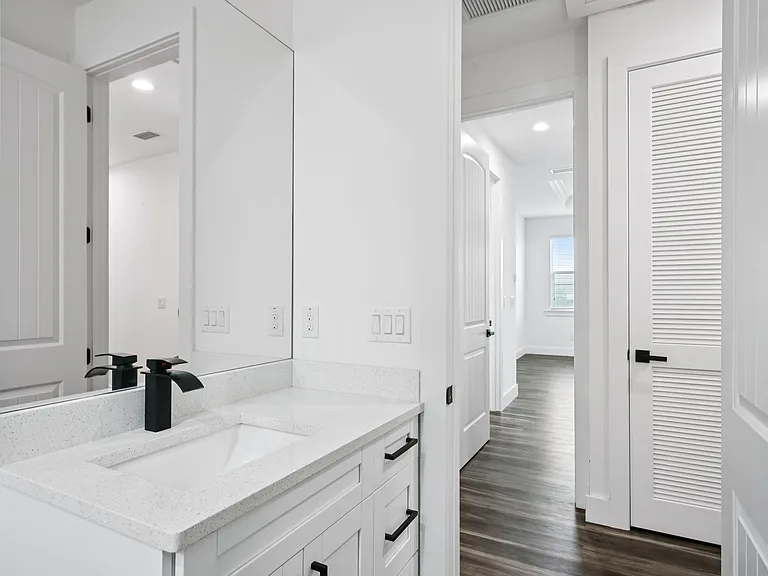 328 W Frierson Ave #1 — Photo 44