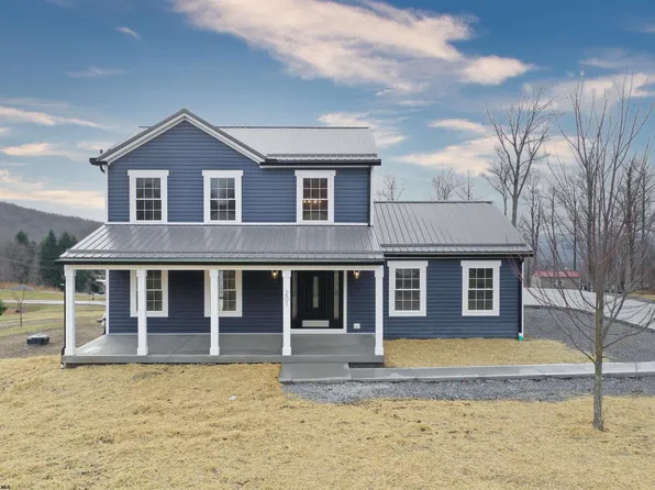 201 Medley Ridge Dr, Morgantown, WV 26508