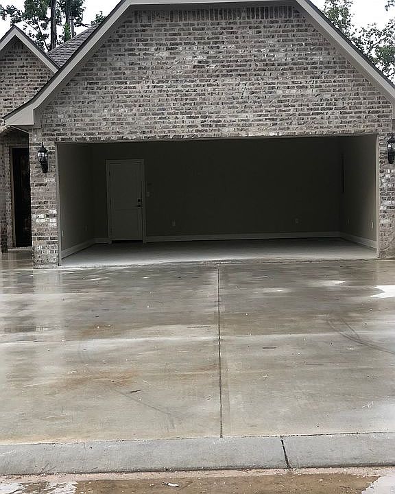 1st image of 2141 Aubrianna Ln