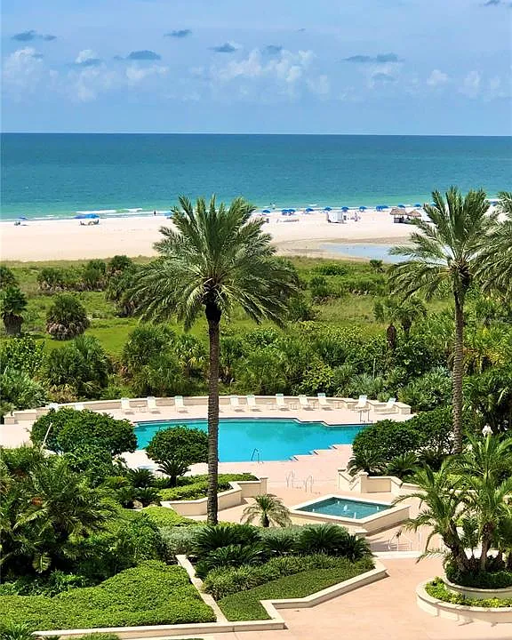1180 Gulf Blvd #606