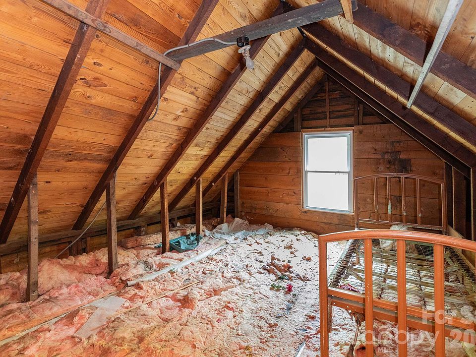 34th image of 1492 Murray Rd