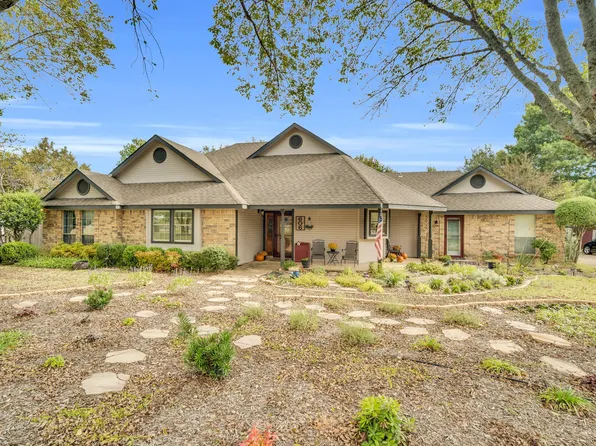 606 Buckboard St, Ovilla, TX 75154