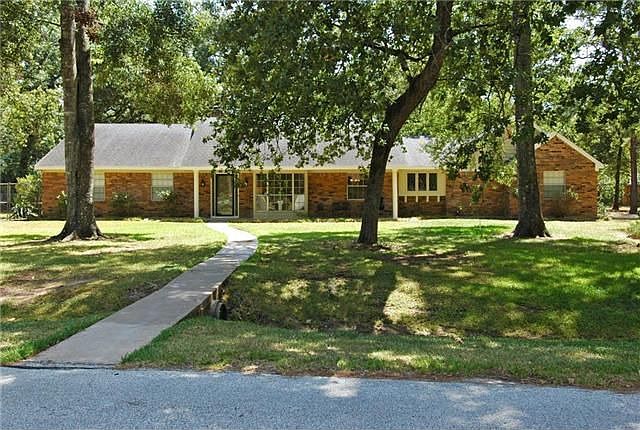 1st image of 13527 Oak Hollow Dr