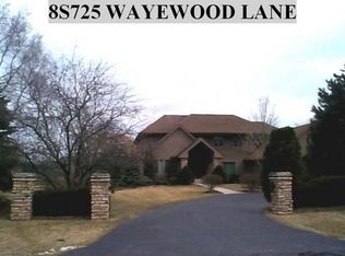 8S725 Wayewood Ln, Naperville, IL 60565