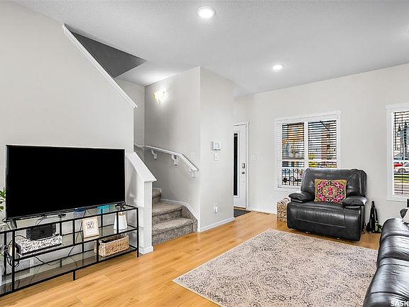5th image of 4238 Brighton CIRCLE