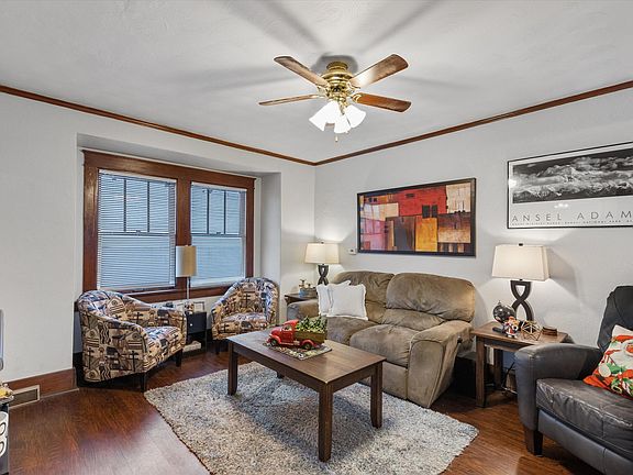 4th image of 140 N 39th St