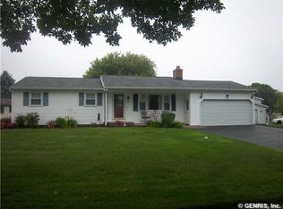 13 Cotillion Ct, Rochester, NY 14606