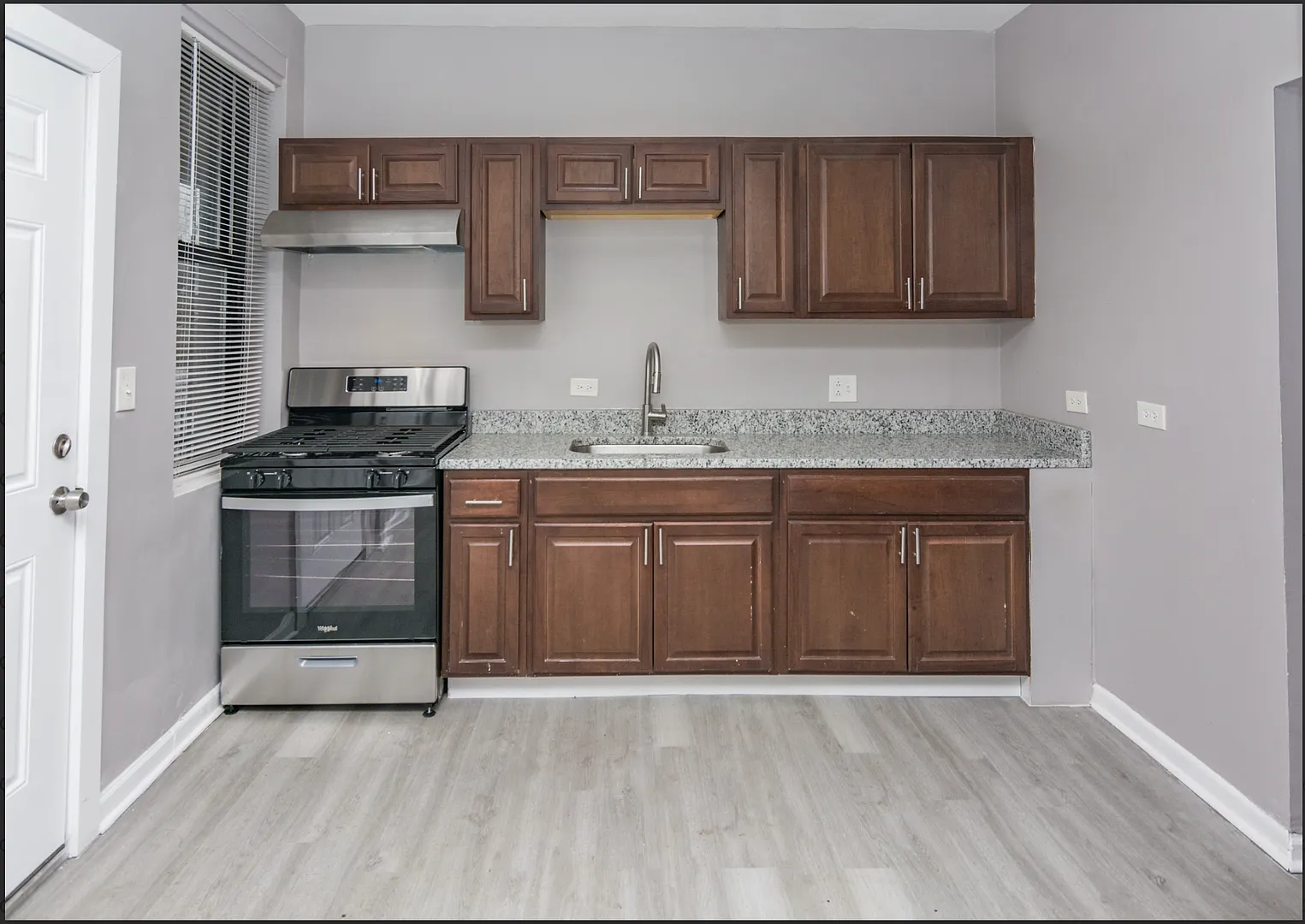 4200 W Washington Blvd — Photo 4
