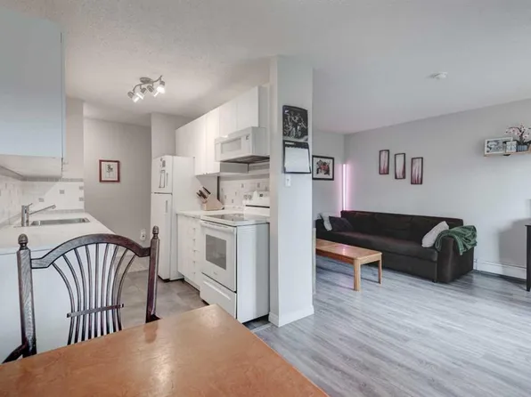 11620 S Elbow Dr SW #811, Calgary, AB T2W 3L6