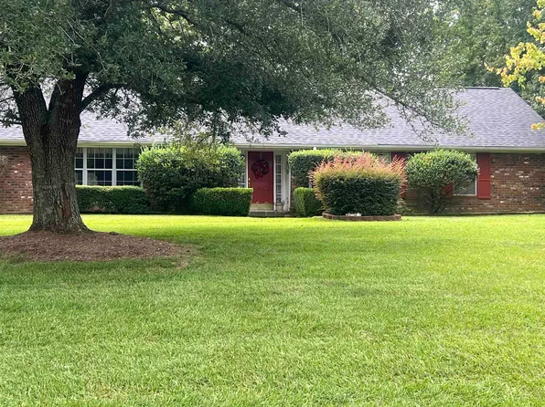 330 Scottsville Xing, Marshall, TX 75672