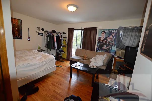 Rented by City Stop Realty | media 32