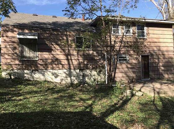 2nd image of 7101 Myrtle Ave
