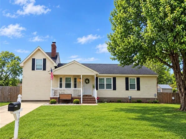3221 Stefanie Ct, Chesapeake, VA 23323