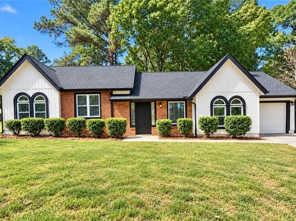 3821 River Rd, Ellenwood, GA 30294