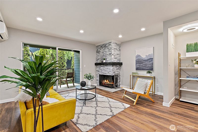 5th image of 17014 NE 80th Street #C6