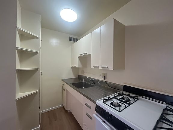 5th image of 1616 N St APT 201