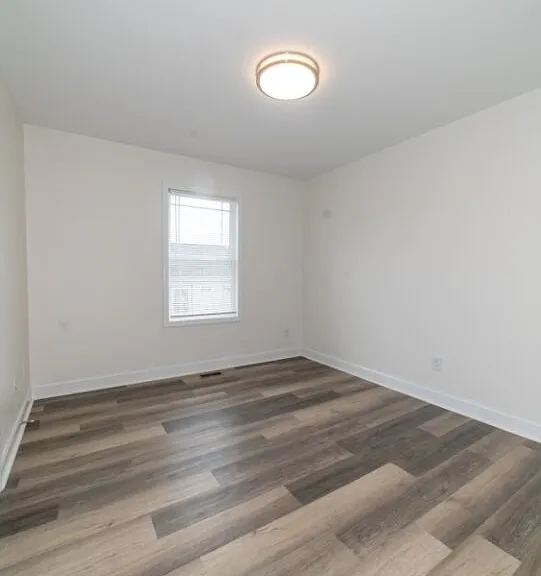 Midway Townhome — Photo 18