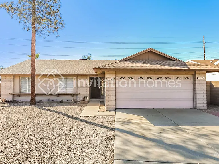 17402 N 34th Ln — Photo 1