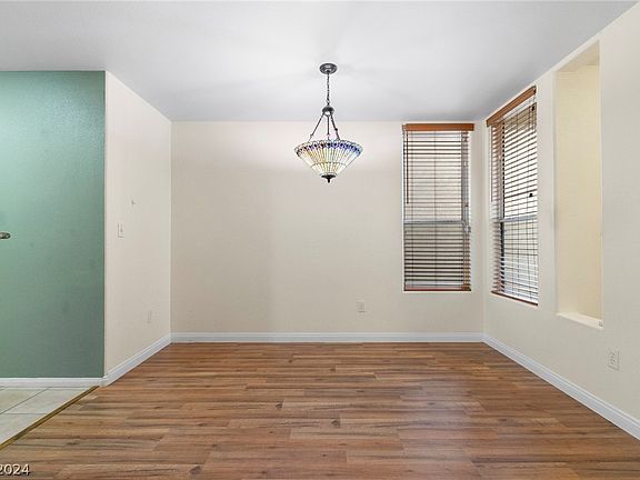 4th image of 109 Lemon Glaze St Unit 104