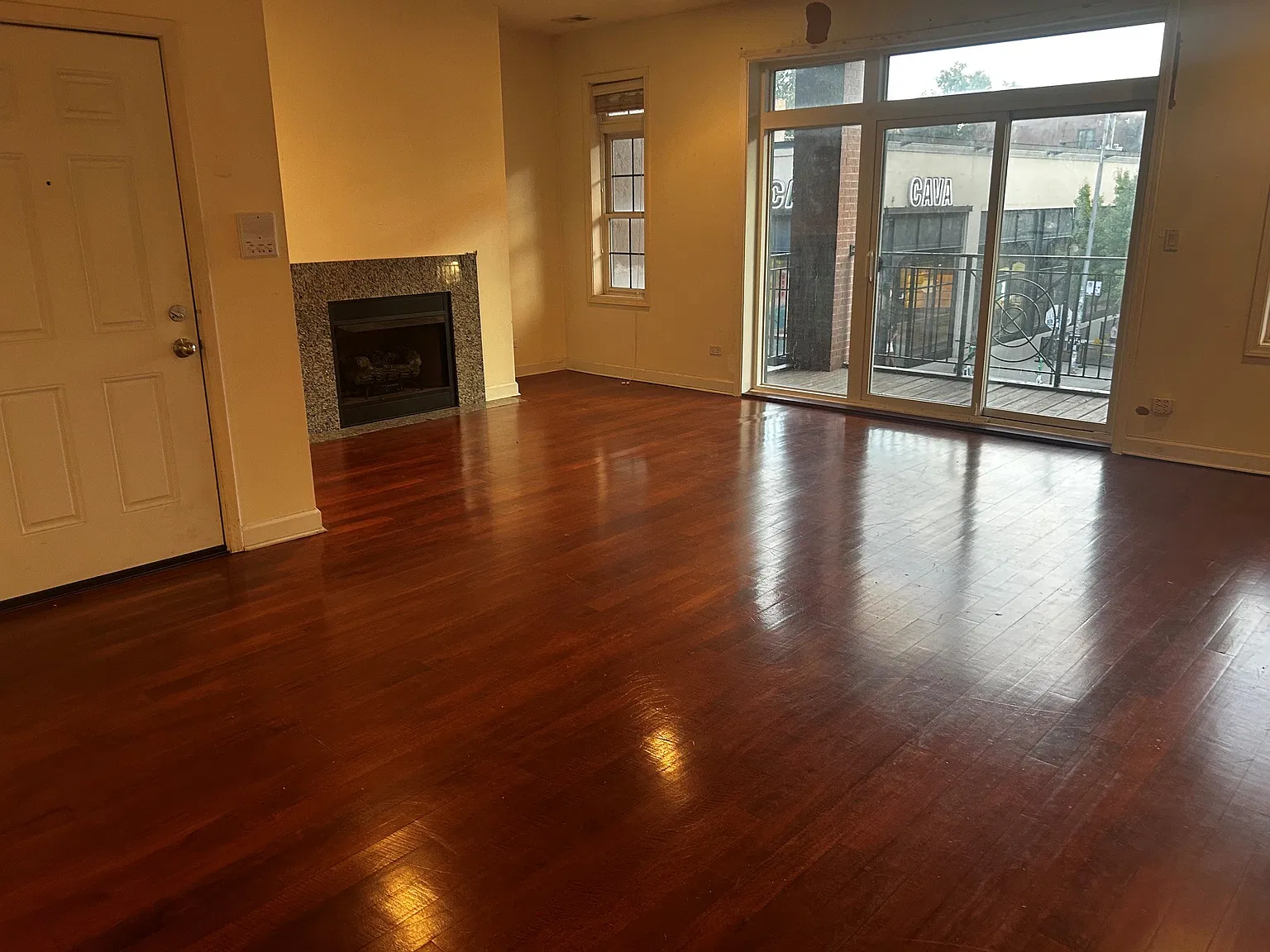 2 bed, 1400 sqft, $3,500 — Photo 1
