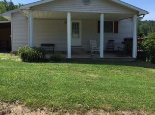 28 Hatfield Rd, Greenup, KY 41144