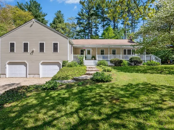 25 Warren St, Upton, MA 01568