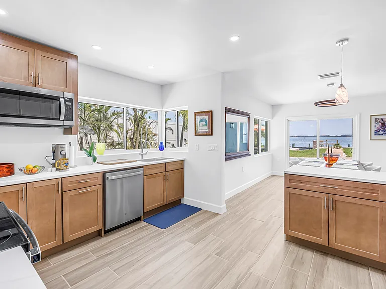 860 Boca Ciega Isle Dr — Photo 21